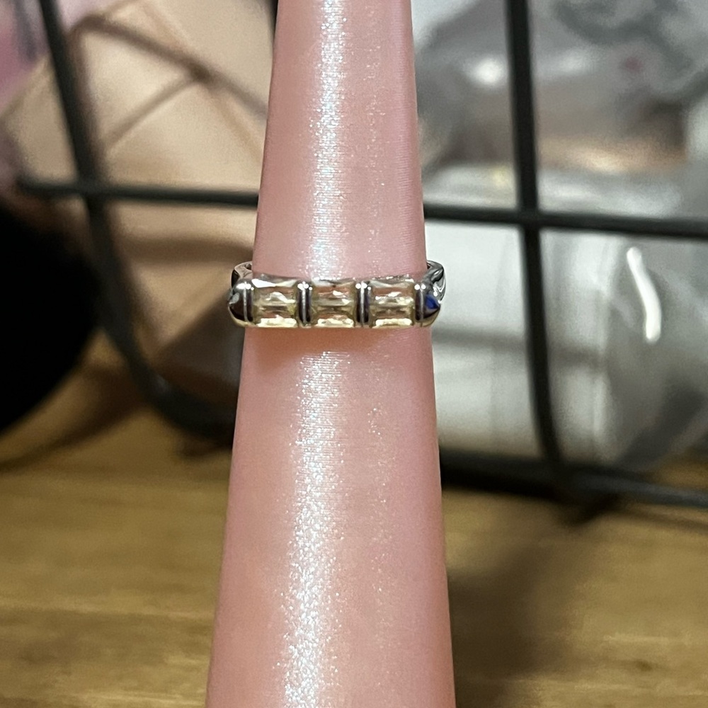 Elegant Citrine Silver Band Ring